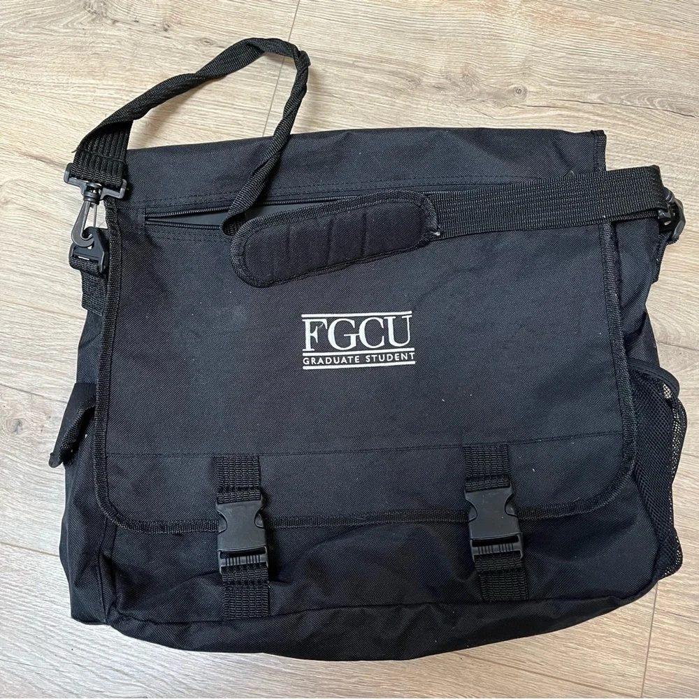 FGCU Graduate Studies Bag
